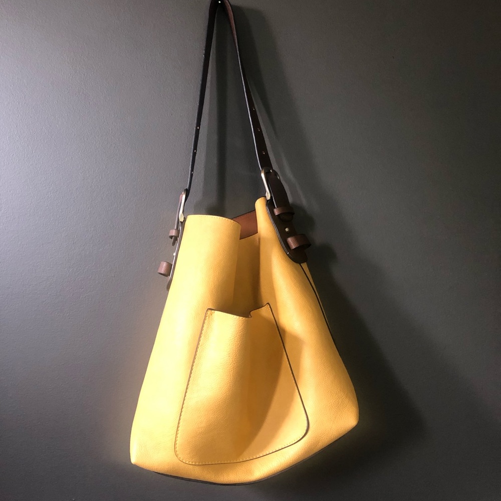 ❌SOLD ❌The perfect fall bag! Real leather!